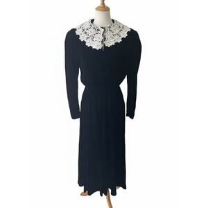 Vintage 70s Black Velvet Prairie Dress with Lace Contrast Collar Small
